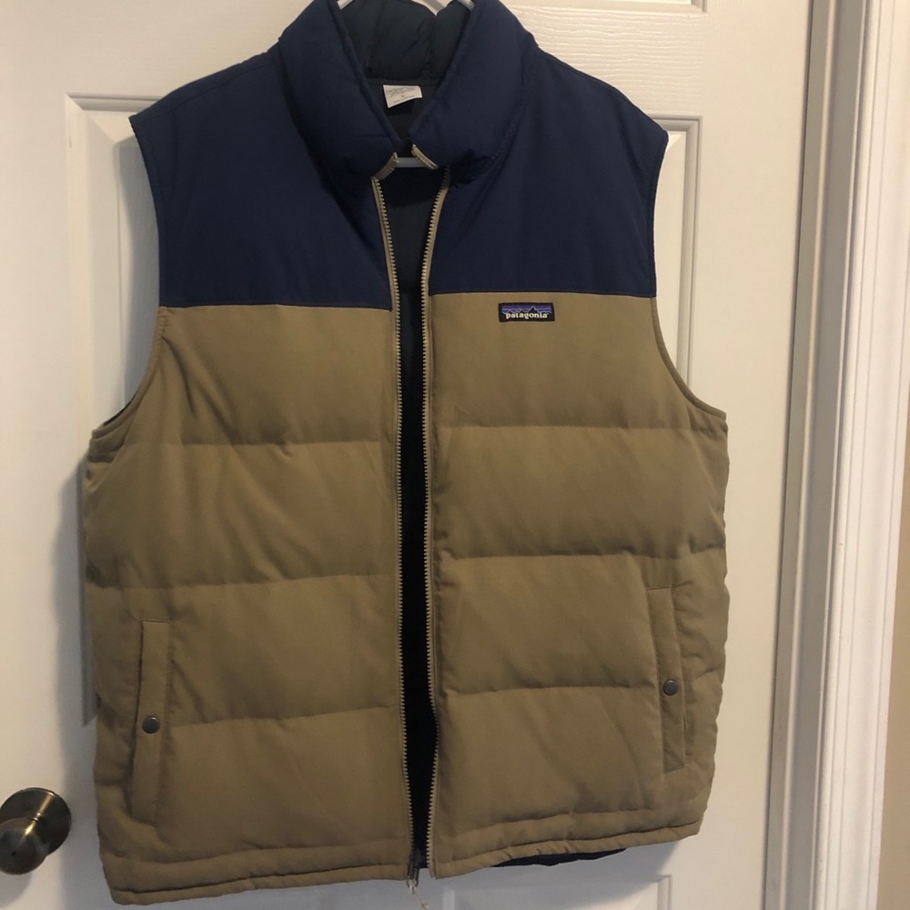 NWOT Patagonia Men’s Down Vest